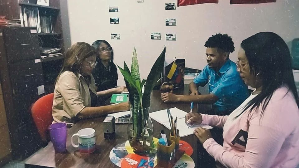 CVGFundeporte's tweet photo. Este jueves #22feb, se sostuvo una reunión en la dirección de turismo de la  Alcaldía de Caroní, en la que se abordaron temas como la feria turística Bolívar 2024, además de inspecciones a los establecimientos turísticos y la formación turística a través del Inatur. https://t.co/fZveOjq5sG