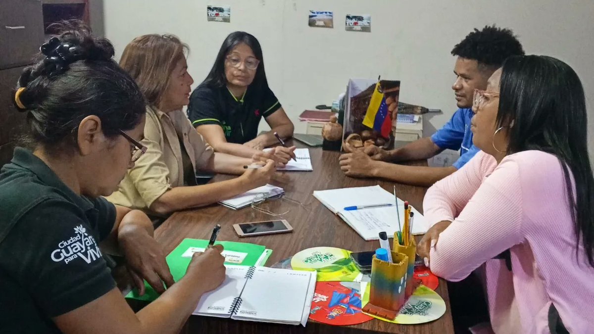 Este jueves #22feb, se sostuvo una reunión en la dirección de turismo de la  Alcaldía de Caroní, en la que se abordaron temas como la feria turística Bolívar 2024, además de inspecciones a los establecimientos turísticos y la formación turística a través del Inatur.