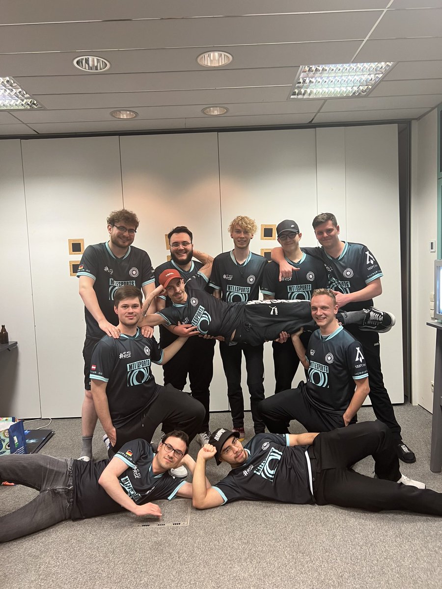 Danke an <a href="/1337Camp/">1337Camp</a> für die Schöne Woche 🖤🤍
MT1 Impulse x MT1 Instinct 
<a href="/SaizoLoL/">SaizoLoL</a> <a href="/Sh0ckZzii/">Sh0ckZzi</a> <a href="/Draster1234/">Draster</a> @aistworstthan <a href="/Krypex_/">MT1 Homelander</a> @Inaktiv85587753 <a href="/morto/">-</a> @MT1Wakaikami <a href="/MT1Mort/">Mort</a> <a href="/Maurice_Kri/">Maurice Krischer</a> @MT1_Arina <a href="/CoachAdny/">Adny</a> <a href="/HonischMoritz/">Votig23</a>