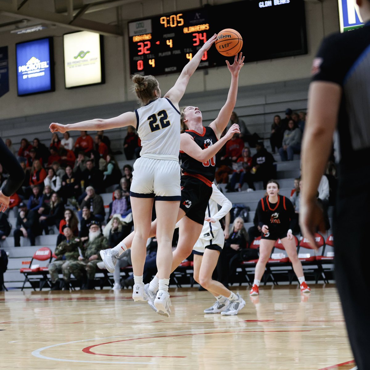 MSUM_WBB's tweet photo. 𝐆𝐀𝐌𝐄 𝐃𝐀𝐘 😤❗️

🆚 University of Sioux Falls
📍 Sioux Falls, SD
⏰ 5:30 P.M. 
📊 https://t.co/G7mAkGcSkY
🎥 https://t.co/XevlKJPB47
📸 @bechansonframes https://t.co/jPWhfXxF7D