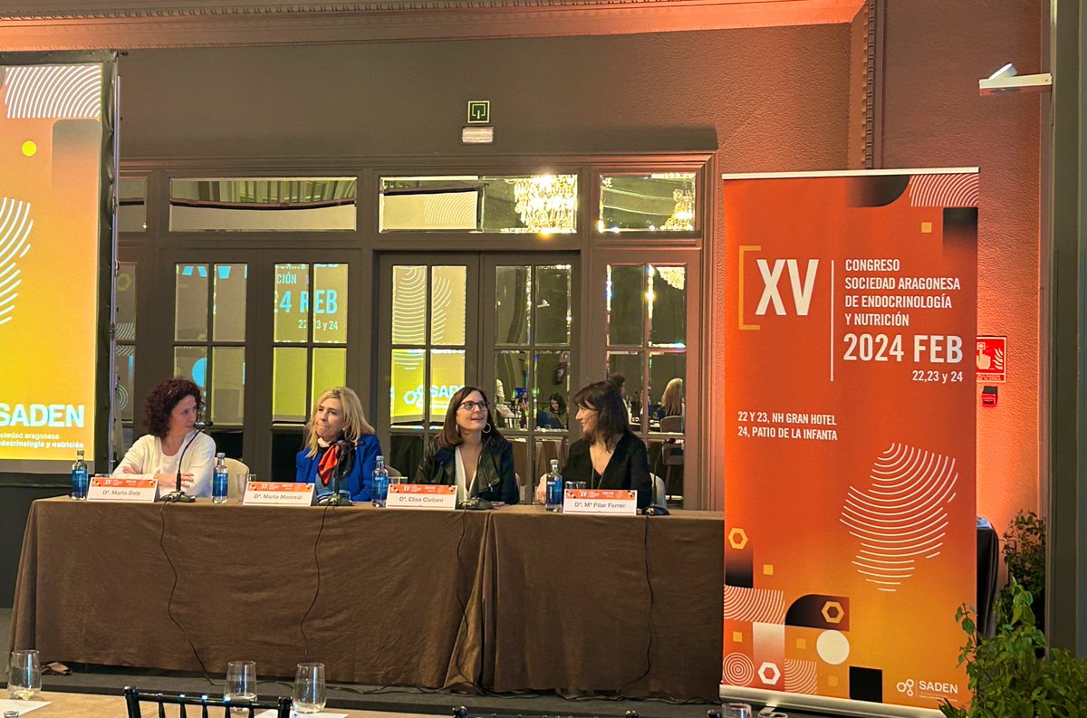 sadenorg's tweet photo. Jornada de  Educación en #Diabetes
Avances en nuevas tecnologías #EducaciónTerapeútica 
Comienza la charla sobre Monitorización Continua. 
Mesa destacada con las educadoras M.Dolz, E. Civitani, M.P. Ferrer
Modera M. Monreal 

#CongresoSADEN24 #Endocrinologia #Nutrición https://t.co/CRaE3CoGgi