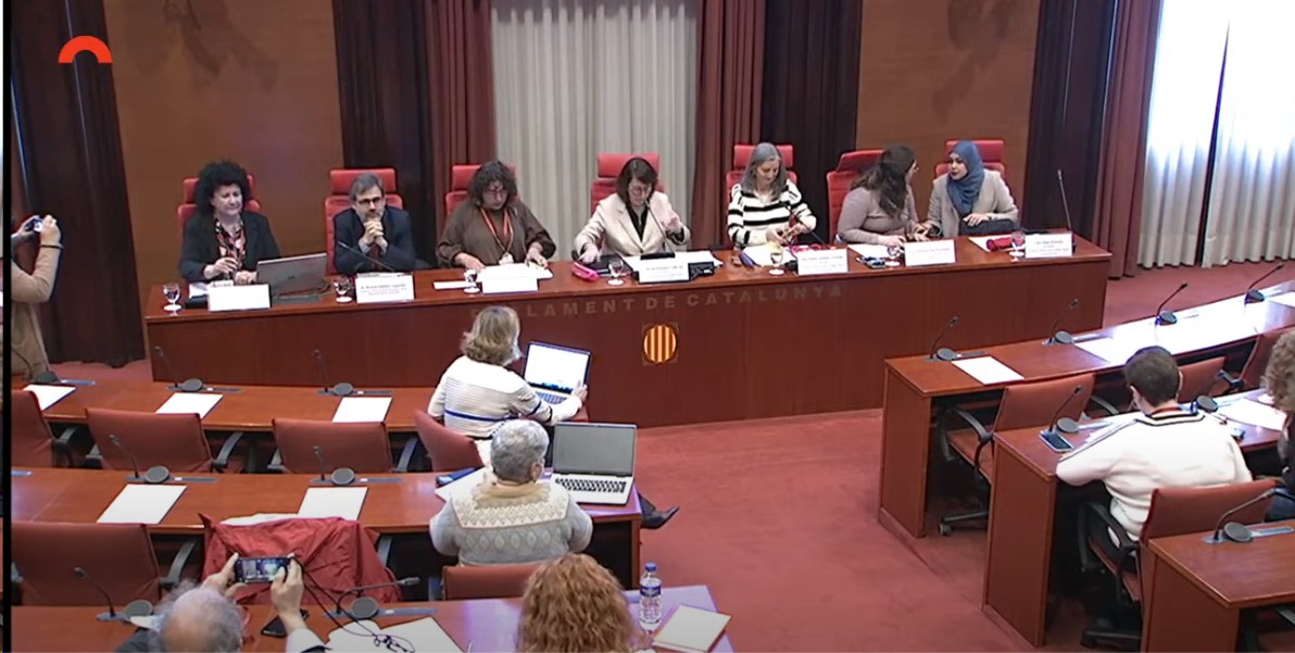 El passat dia 16 de Febrer 2024 va tenir lloc una nova sessió de la Comissió d’estudi sobre Salut Mental i Addiccions, a la qual va intervenir la Immaculada Pinar de la <a href="/FundacioJoia/">Fundació Joia</a>.

forumsalutmental.org/ca/noticies/21…