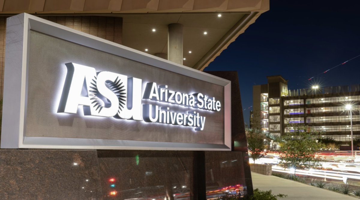 Congratulations to our @DrTaraLennon for receiving an ASU Provost Teaching Award, which recognizes teaching excellence and innovation. 👏🎉 #spgsproud Read more here: bit.ly/3uU0HDr