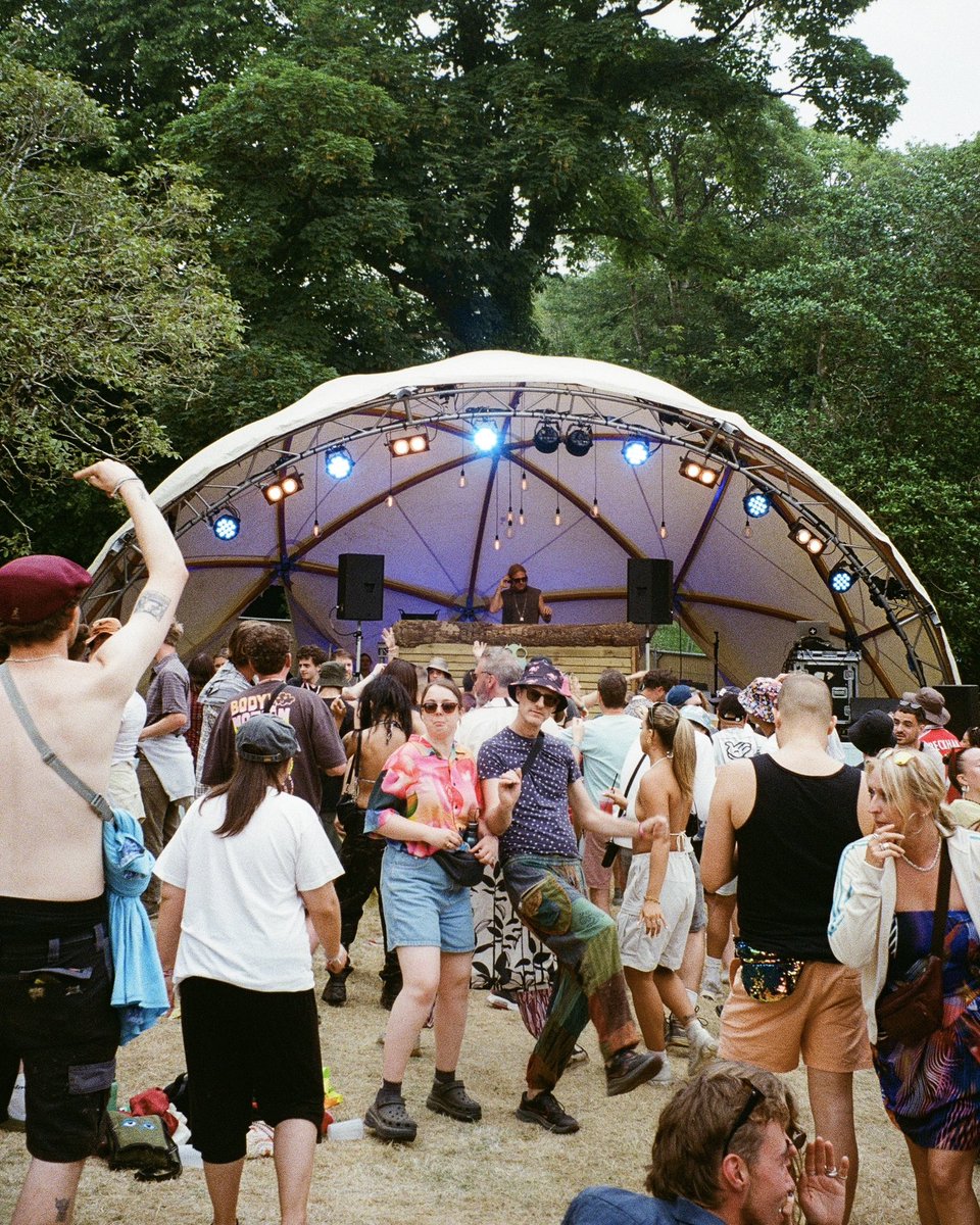 Gottwood moments from the rave 🪩💚 What do we need to do to get make June come around sooner? Throwback to these 2023 Gottwood pics with OTL🔥💚 📸: Open Till Late