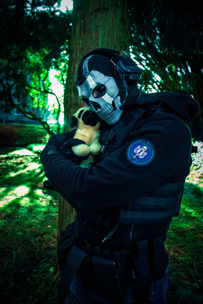 Tai_Spectre97's tweet photo. Sniper Pug and Ghost are now best friends.๐ค
#Ghost #GhostCosplay #GhostCosplayer #Cosplay #Cosplayer #CallOfDuty #CallOfDutyCosplay #CallOfDutyCosplayer #Gaming #GamingCosplay #GamingCosplayer #MW #MW2 #MW3 #Akumakon2024 #Akumakon #ComicConIreland #Pug #Puglife #SniperPug https://t.co/69OrUBjN6H