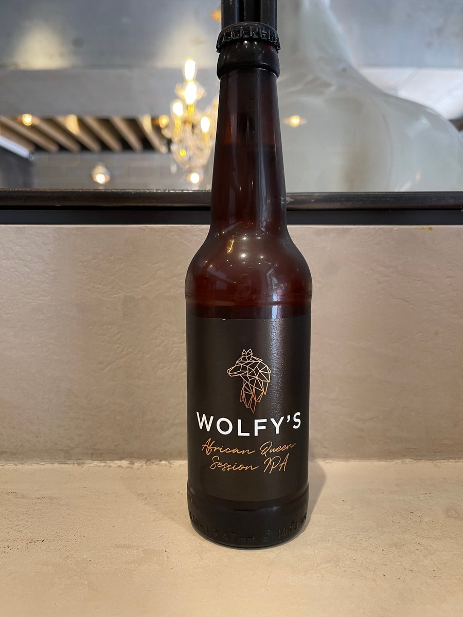 Sip on the bestselling Wolfy's African Queen IPA at Wolfy's Bar! 🌍🌱 This session IPA features special hops from South Africa, bursting with bright citrus and fruity notes. Don't miss out! #WolfysBar #AfricanQueenIPA #SessionIPA #CraftBeer linktr.ee/wolfysbar