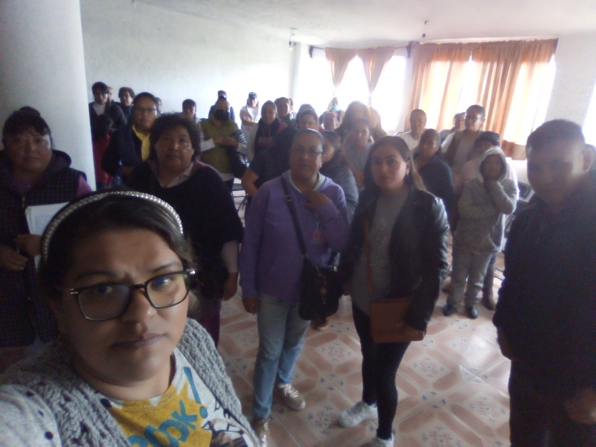 Por qué unirse con lobos para aprender a aullar mejor únete con estrellas para aprender a brillar. #EquipoADMM mujeres y hombres unidos para el éxito de #TenangoDelValle
#LuzDelCarmen