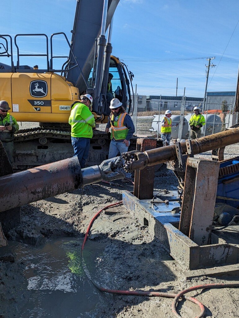 HRSDVA's tweet photo. Feature Friday: This past week, our team achieved a significant milestone just in time for #EngineeersWeek! The first step in installing the force main across the James River has been complete! Two rigs drilled from each side Newport News Shipping Channel, meeting in the middle. https://t.co/e4JNJGgPD7