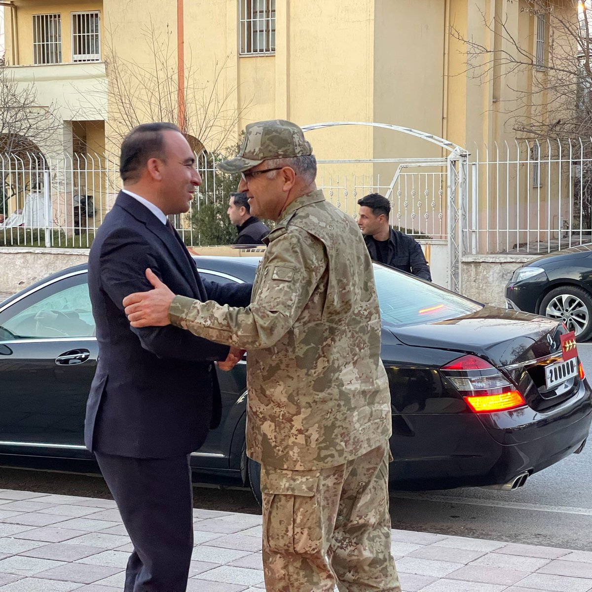 2. Ordu Komutanımız Korgeneral  Metin TOKEL paşamızın işyerimize yapmış olduğu nazik ziyaretleri ve hediyeleri için sayın komutanımıza teşekkür ederim.