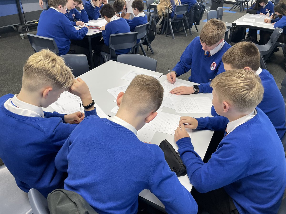 Miss Maslin 📚 tweet media