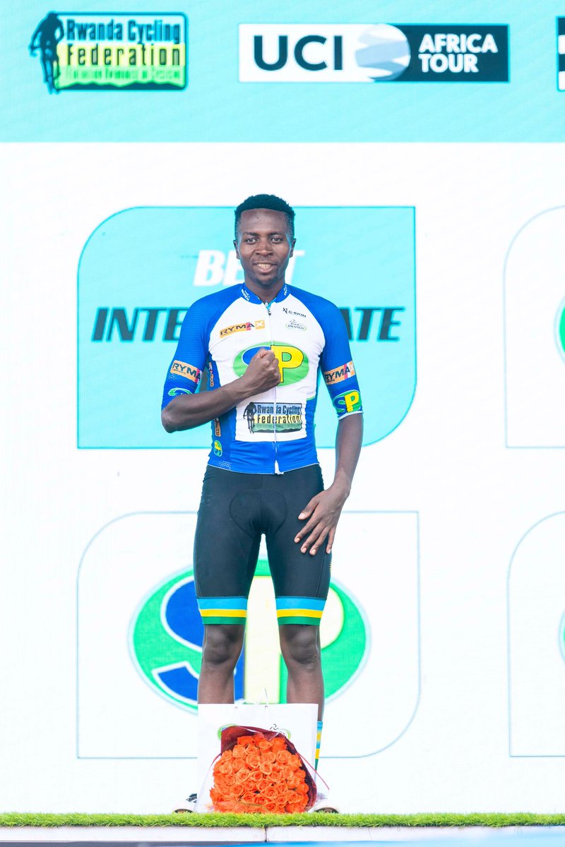 tour_du_Rwanda's tweet photo. #TdRwanda2024 Stage 6
Podium Photos & Results
Sprints by @SPRwanda
🥇Munyaneza Didier ( #Rwanda) 18pts
🥈Nsengiyumva Shemu ( May Stars) 16pts
🥉Henri Alexandre Mayer ( Mauritius) 10pts
#SPStations #SPRwanda https://t.co/53MfgrLnPW