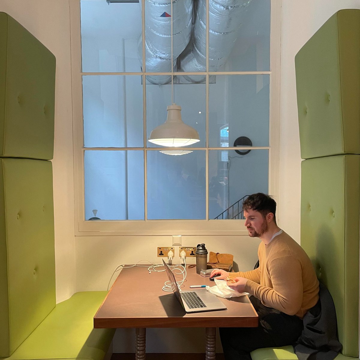 fun  to work on profile.io and hang out for the day with <a href="/SuperteamUK/">Superteam UK</a> #soulboundnfts <a href="/solana/">Solana</a>