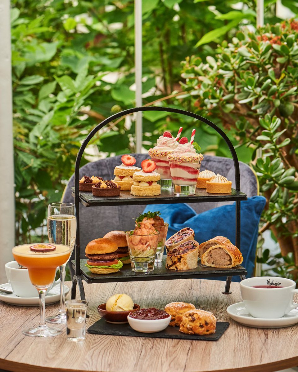 Reminder: Mother’s Day is just around the corner! 🥂 Treat her to an unforgettable experience with our Afternoon Tea for two. You can expect a Mal twist on some classic afternoon tea favourites, prepare for our crunchy Thai sticky beef & sesame wrap 😍 ow.ly/rkRi50Qz6VG