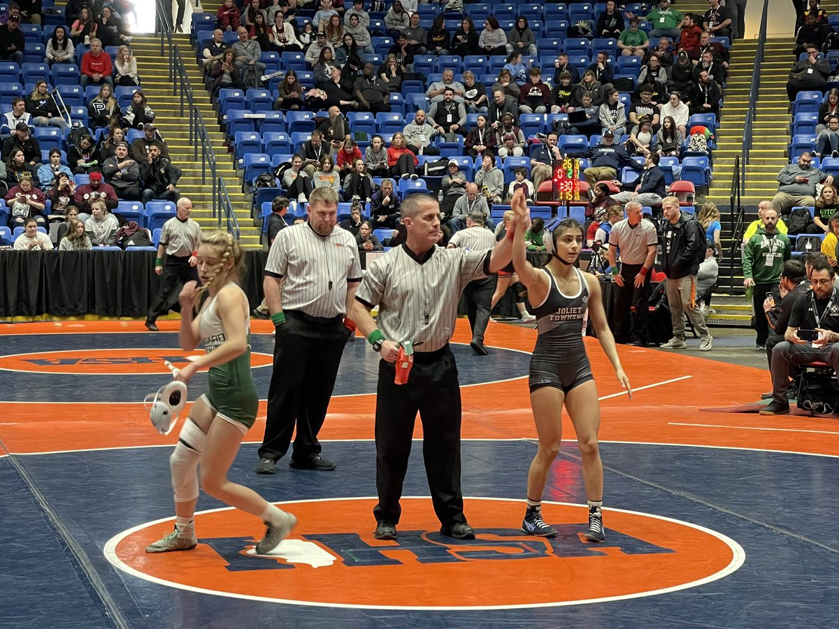 JonPereiro_'s tweet photo. 🚨STATE🤼♀️TOURNAMENT🚨
Eliana Paramo wins her first round match by pin! She advances in the championship bracket!
Iza is on deck on mat 1!
Live stream link can be found below - it does require a subscription.
https://t.co/VB3BUhoksv
#JTPride
@SteelmenATC https://t.co/K8gLqvKomC