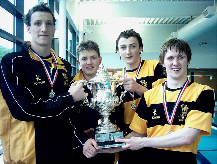 Old Instonians tweet media