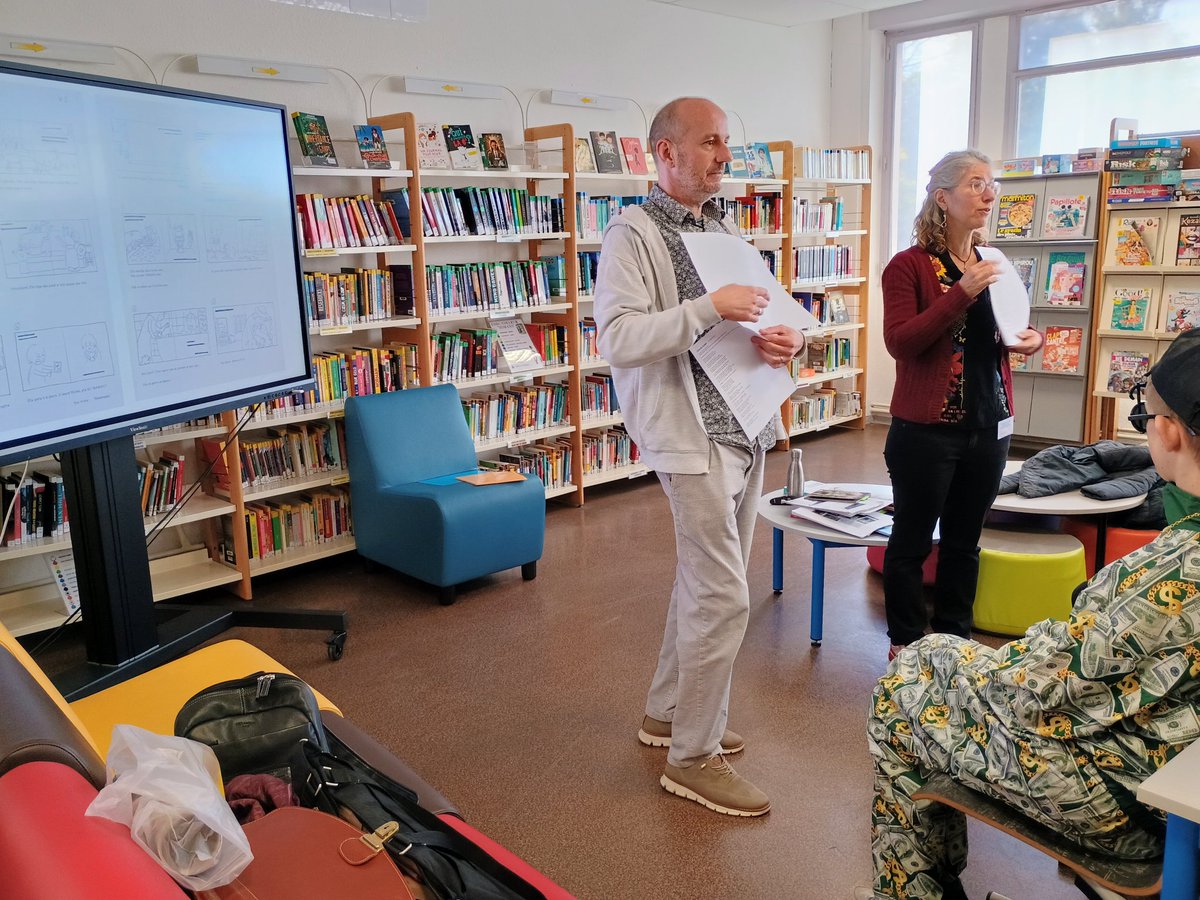 ClgCamus06210's tweet photo. Une rencontre inédite avec Thérésa #Broon, illustratrice.🤗
Un voyage de 3h vers la découverte de la conception d'une œuvre illustrée.
Sensibilisation à la créativité ➡️ storyboard.
Projet du dispositif #JEL avec les 604 et M.Mollet (prof. Lettres) #EAC #lecture #parcoursavenir https://t.co/RlX2O3p1MB