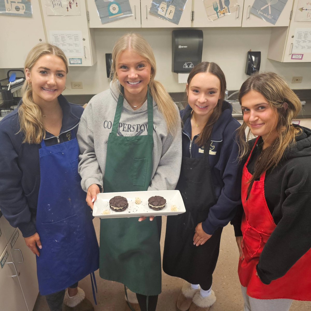 LHS210Mimnaugh's tweet photo. Advanced Baking killed it today for their first Crumbl Cookie Team Based Challenge!! So proud of all the groups! #WeAreLemont #AdvancedBaking #CTEMonth https://t.co/pClY2iIyfs