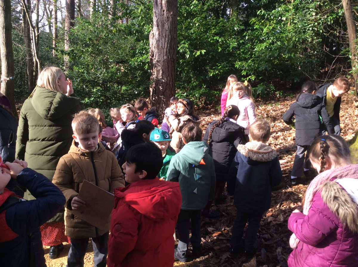 CrawleyRidge1's tweet image. 🌱📚 Spring 2 begins with a bang! 🚀 Kids are ace at being ready, respectful, and safe. 🌟 &quot;Our Tower&quot; sparks imaginations with vivid language. ✏️💭 Exploring views, honing writing skills, and diving into math adventures! 🐝🔢 #SpringLearning #EduFun