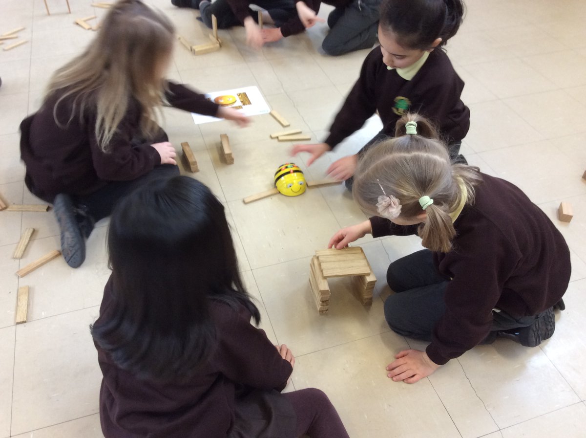 CrawleyRidge1's tweet image. 🌱📚 Spring 2 begins with a bang! 🚀 Kids are ace at being ready, respectful, and safe. 🌟 &quot;Our Tower&quot; sparks imaginations with vivid language. ✏️💭 Exploring views, honing writing skills, and diving into math adventures! 🐝🔢 #SpringLearning #EduFun