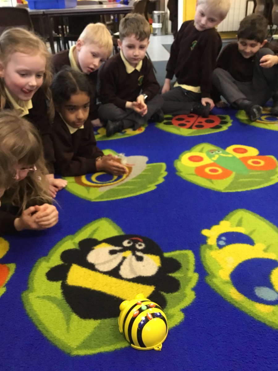 CrawleyRidge1's tweet image. 🌱📚 Spring 2 begins with a bang! 🚀 Kids are ace at being ready, respectful, and safe. 🌟 &quot;Our Tower&quot; sparks imaginations with vivid language. ✏️💭 Exploring views, honing writing skills, and diving into math adventures! 🐝🔢 #SpringLearning #EduFun