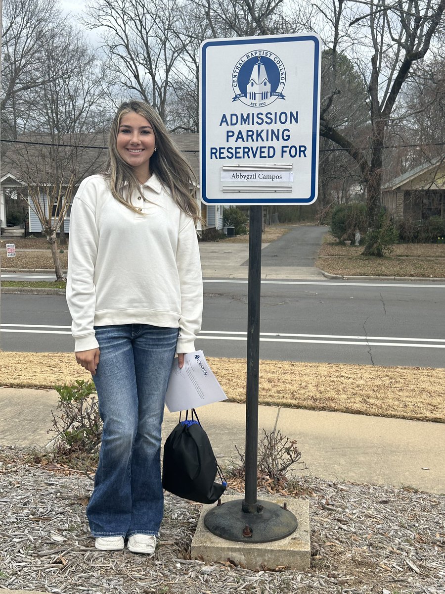 AbbyCampos_2's tweet photo. Thank you Coach Hinson, Coach Truelove, and @cbcsoftball17 for a great visit! Enjoyed the time learning more about the school and the softball program. https://t.co/zhBpSGDkfV