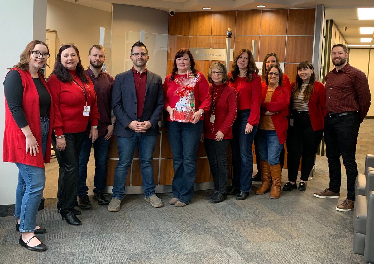 Noseworthy Chapman’s team members are proud supporters of @HeartandStroke ❤️
❤️ February is Heart Month. Please join us in supporting & raising awareness about @HeartandStroke & their life-saving research.
#NoseworthyChapman40 #TrustTheNumbers #HeartAndStrokeBeatAsOne #HeartMonth