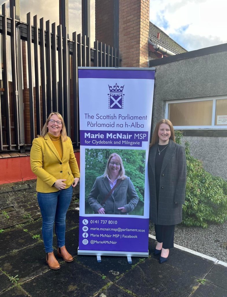 Great to join @MarieAMcNair for a busy joint advice surgery in Radnor Park this afternoon💛