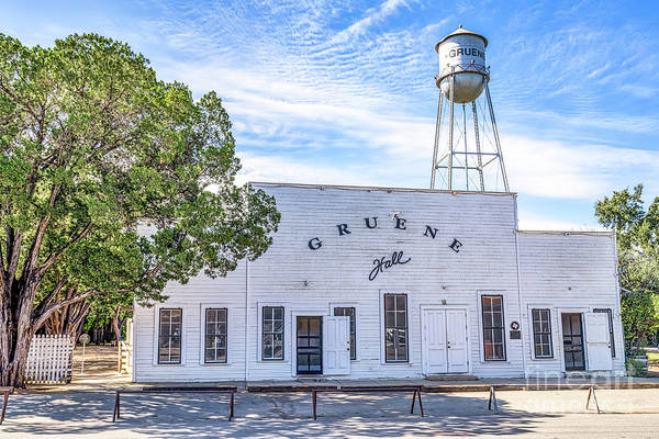 Gruene Dance Hall t2m.io/45n9HcFG #GrueneHall #NewBraunfelsTX #dancehall #homedecor #officedecor #design #wallart #buyart #interiors #artforsale #AYearforArt #photooftheday #HappyFriday @HKSArchitects #wallmurals
BeeCreekPhoto t2m.io/tvQMwPmD