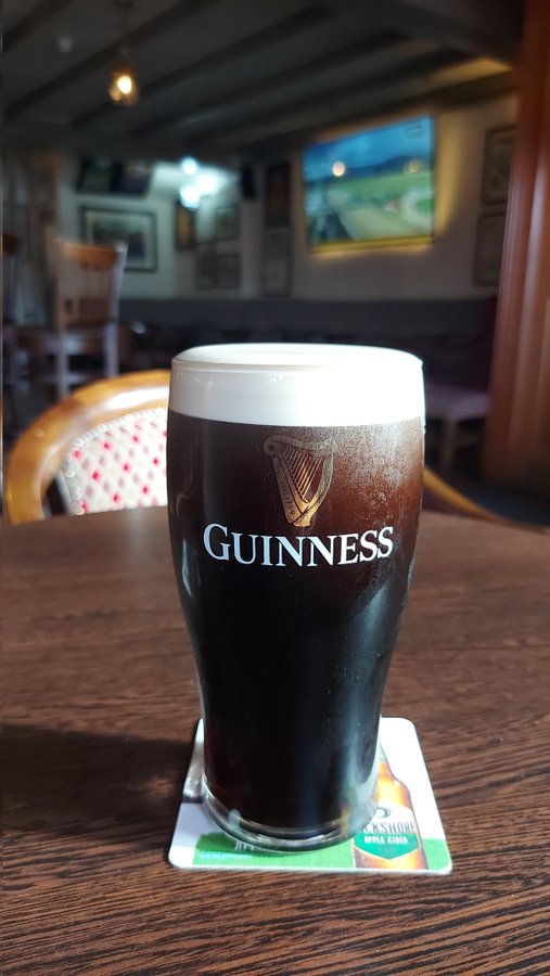 A view to die for!! Guinness €5 
#DublinIreland #Scenery #FridayFeeling 🤪