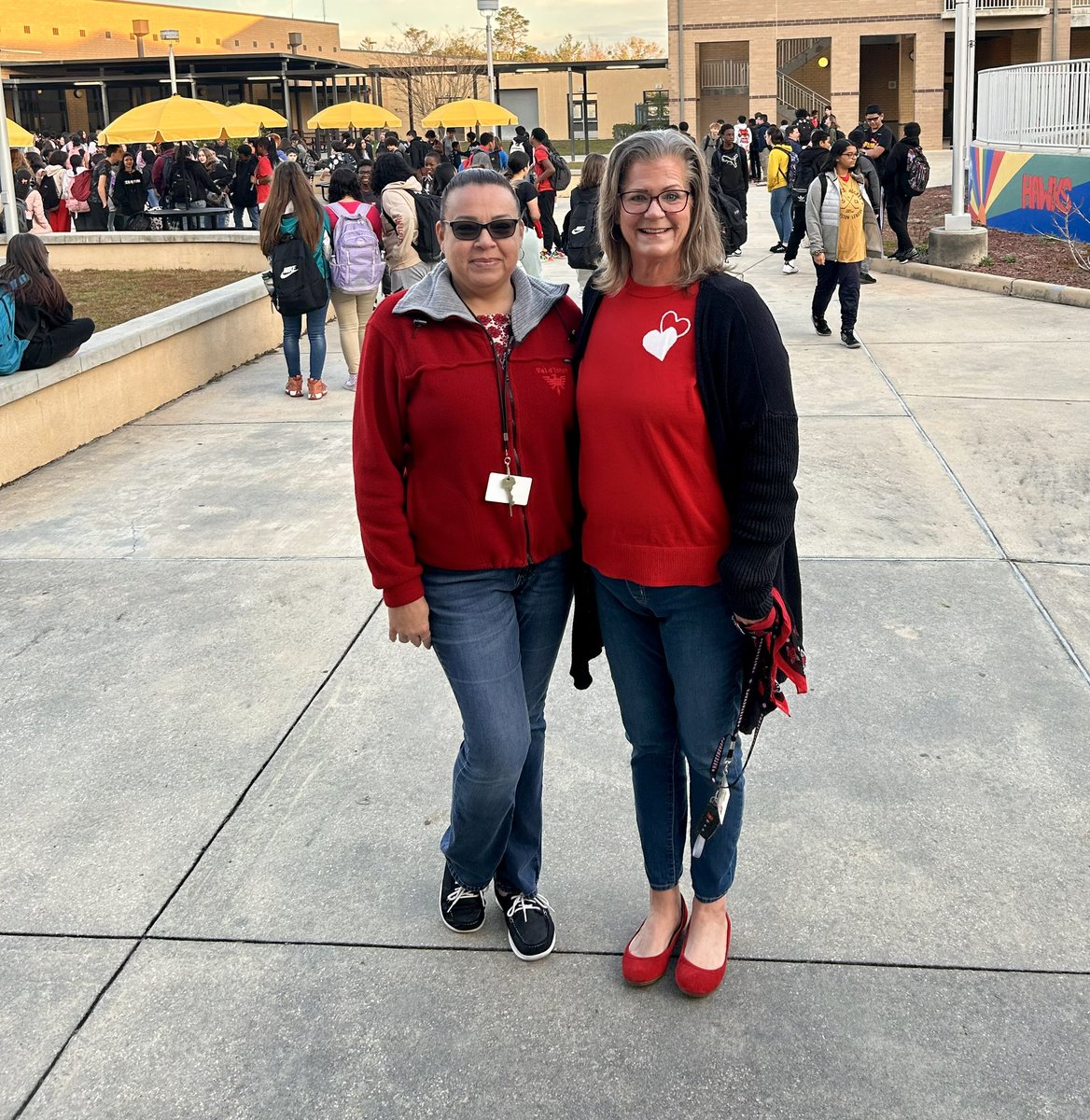 cyndilott's tweet photo. What a busy month at #imaFANham! Our “Wear Red Day” had amazing participation from students and staff! We made a ❤️ health ppt. to share at lunch! Next week we have our physical and heart health trivia challenge! @dixonk2019 @MCPSWellnessPE @MCPS_Secondary https://t.co/SH2brWibQ4