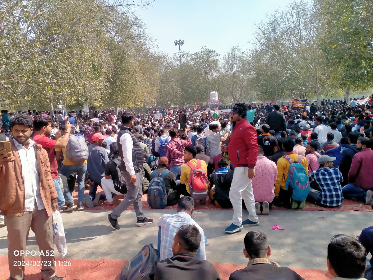 DHARMEN28339362's tweet photo. We want justice...
The only solution is #ReExam_RO_ARO 
Please support students,
   for their future... 

Retweet and like maximum !!!!!
#UPP_Paper_reexam
#UPP_REEXAM
#ReExam_RO_ARO
#PaperLeakKaSach
#ReExam_RO_ARO
 #Paperleakkasach https://t.co/UhmffSzUqA