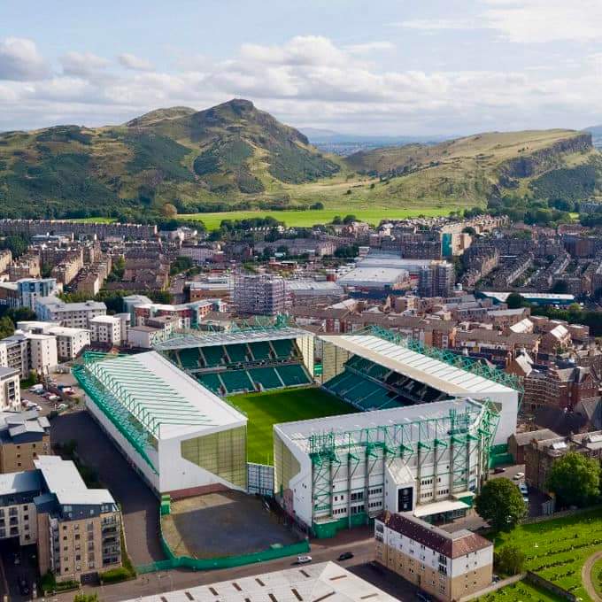 Worldstadium_EN's tweet photo. GUESS NAME OF THIS BEAUTIFUL STADIUM 🤔🏟❓ https://t.co/Fq5jYRlsjG