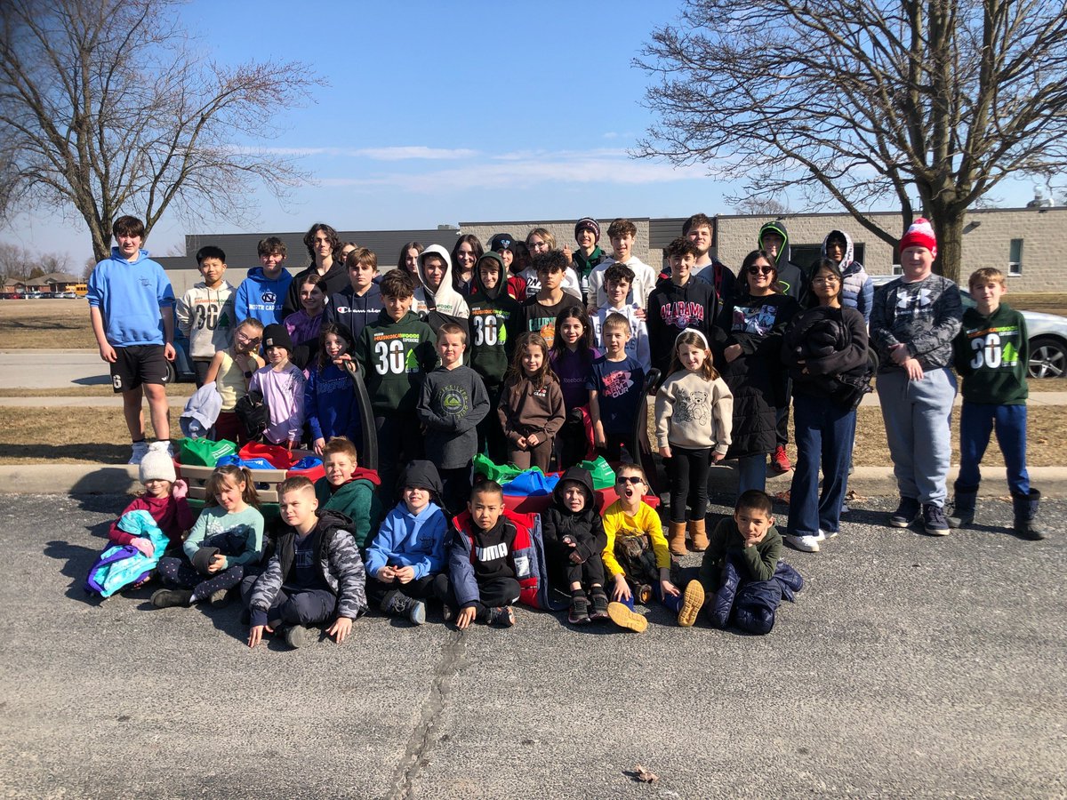 smstingrays's tweet photo. Earlier this week, Mrs. Way's grade 1/2 class, with the help of Mrs. D'Alimonte's grade 8 leaders, walked to the Amherstburg Food and Fellowship Mission to drop off the canned goods they collected as part of their Lenten action project.

#Lentinaction
#communitybuilding https://t.co/cYEXM2mZVw