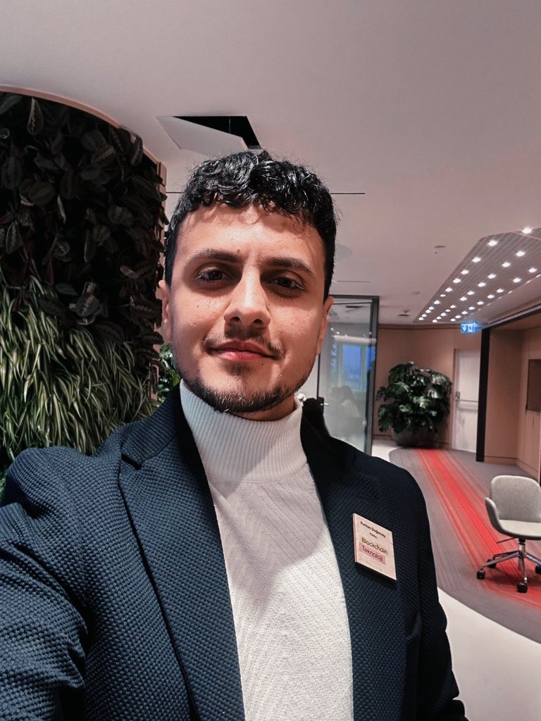 furkandoganay00's tweet photo. #ReFriday buluşmaları by @imeceplatformu & @Akbank https://t.co/NEqHZRNL2i