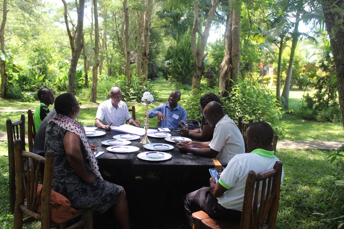 MoPSEZim's tweet photo. The #LLGE workshops for Chiredzi, Nyanga and Rushinga school leaders closed on a high note today with school leaders now expected to work on school based projects to enhance pupils outcomes and promote gender equality at their stations @zwBritish.@HigherLifeFDN @InfoMinZW https://t.co/aXHiMhCFiV