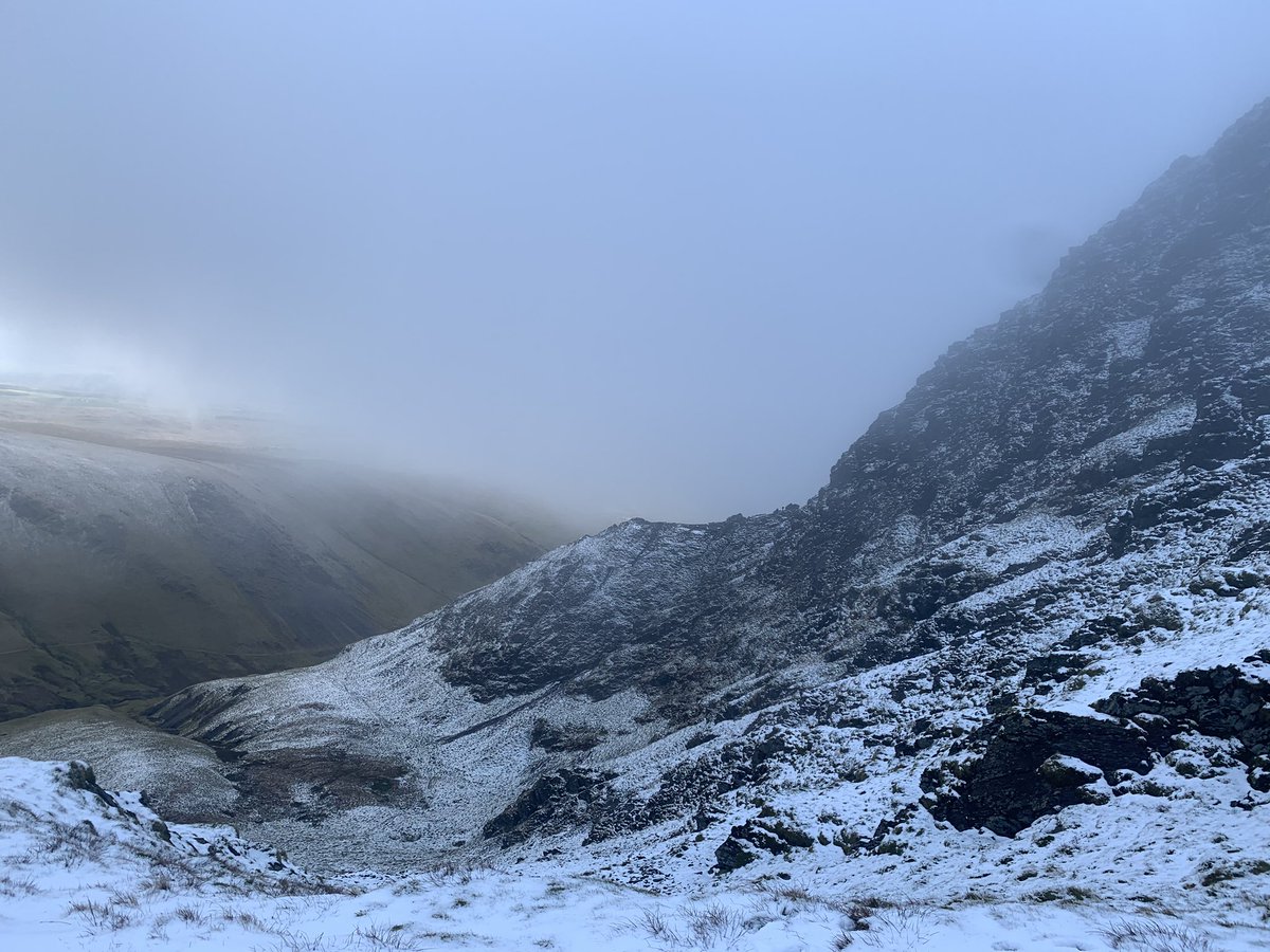 LakesWeather's tweet image. The lesser seen ‘backside’ of #sharpedge and Foule Crag looking great silhouetted against a cloudy sky earlier today. Wes #beadventuresmart