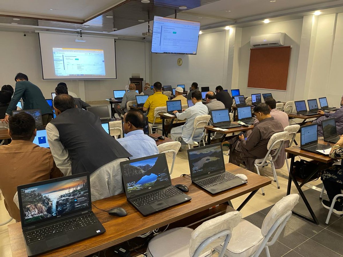 Sikan_zee's tweet photo. E-Pak Acquisition & Disposal System (EPADS) two days trainings hosted by PPRA & SPPRA at ICMA institute karachi concluded today.
#Sppra #PPRA #Training #ICMA https://t.co/2NUKaGq6Zl