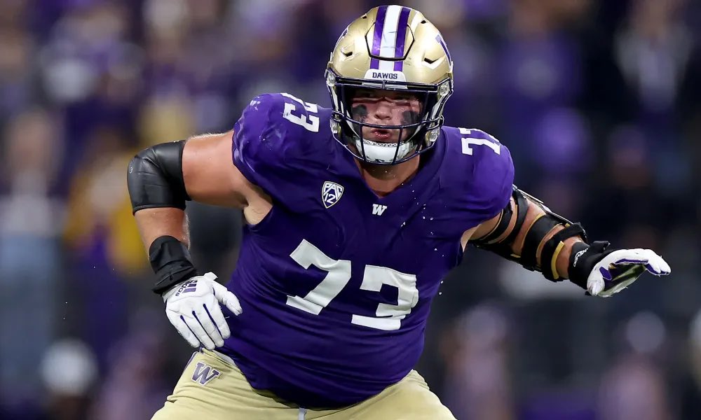 RussNFLDraft's tweet photo. #DraftNotes: Washington OT Roger Rosengarten was a former basketball player in high school. He averaged 15.6 PPG and 7.6 RPG as a junior. Also, his high school football coach was Ed McCaffrey.
He had a strong week in Mobile! Iโm excited to see him test next week! https://t.co/l8w8sW3Olb