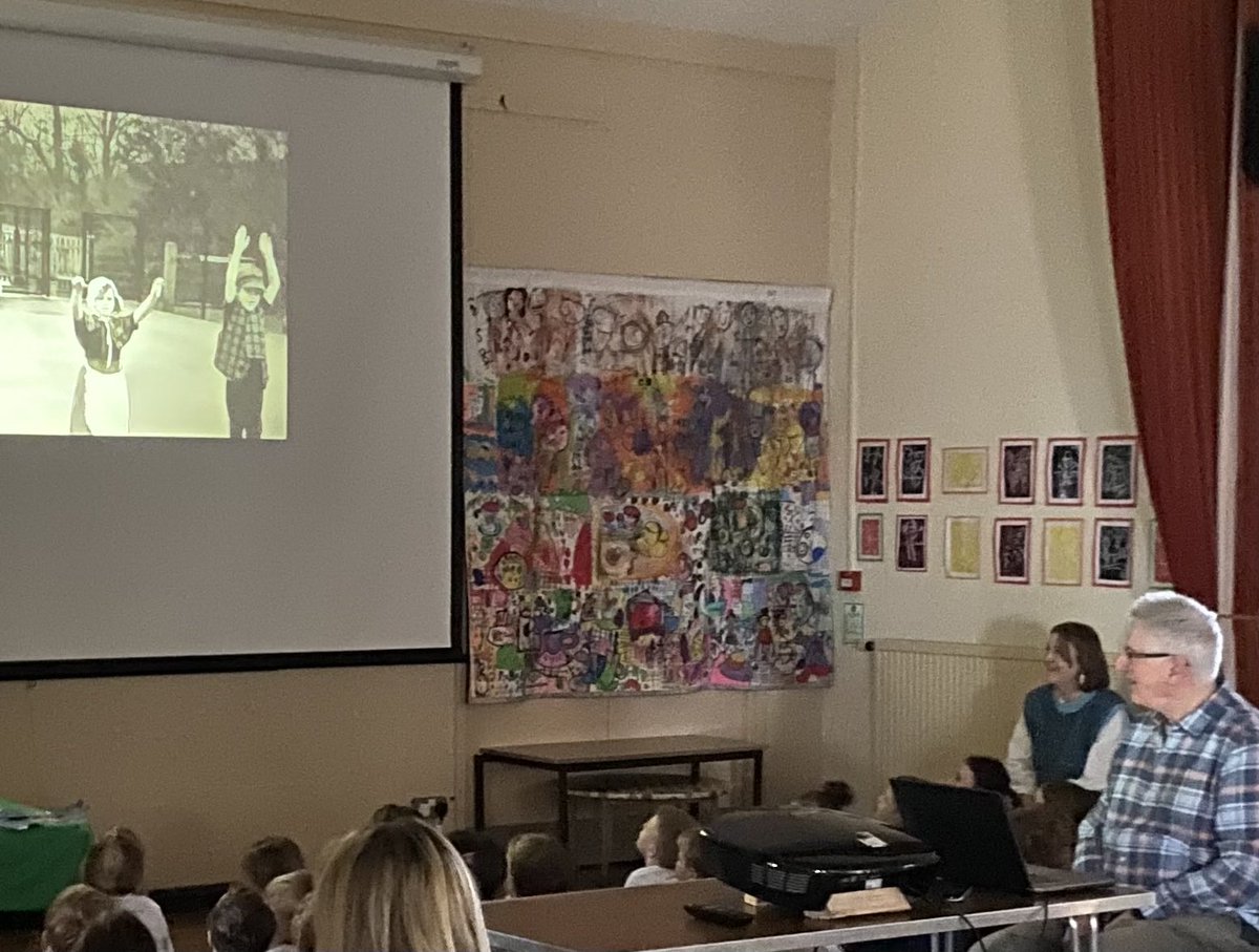 MariGwent's tweet photo. Dathliad llawn dop #dysgucreadigolcymru a llestri te @YPontrobert diolch i chi gyd ac iโr Ymarferwyr Robin a Catrin Williams @CydagCynradd #creativelearningwales @Celf_Cymru @Arts_Wales_ @CydagCynradd #llafareddcreadigol ๐๐๐ฑ https://t.co/eW4yW5138a
