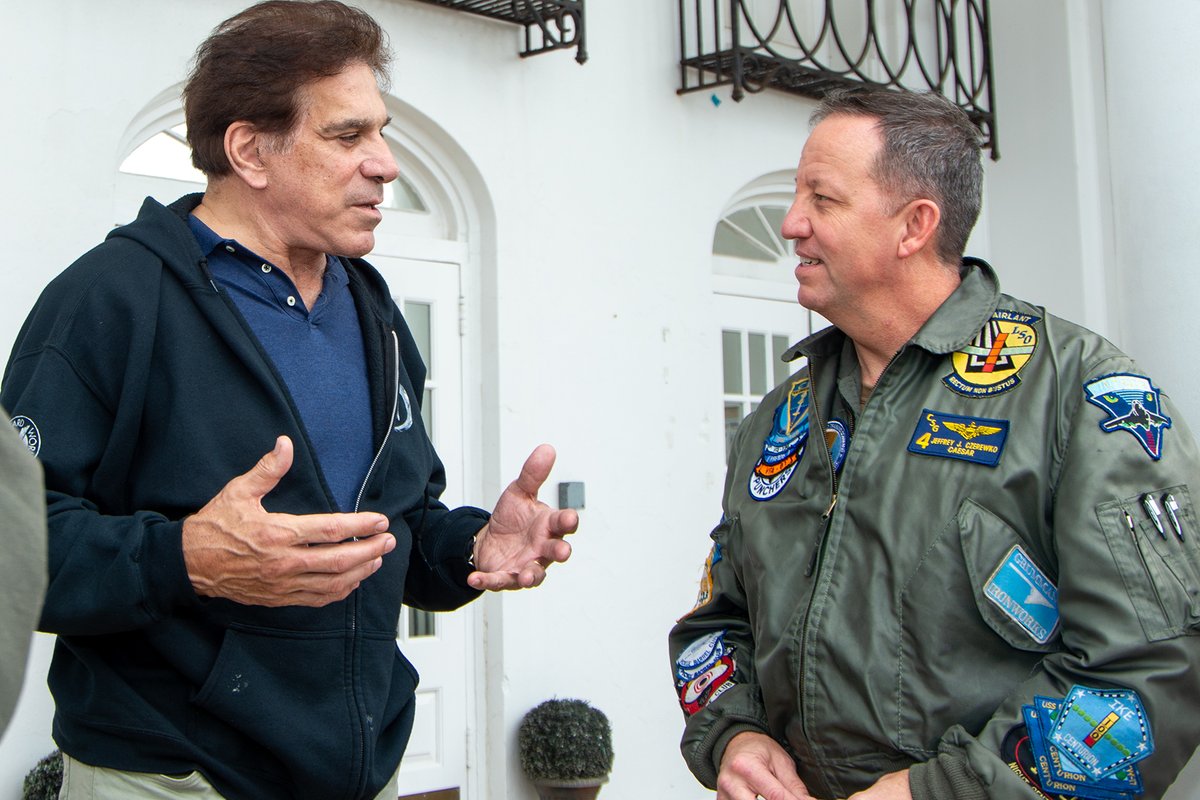 NASPCOLA's tweet image. Lou Ferrigno, probably best known for his title role in the television series The Incredible Hulk, greets Commander, Naval Education and Training Command (NETC) Rear Admiral Jeffrey Czerewko during his Feb. 22 visit to Naval Air Station (NAS) Pensacola. #CNRSE #mynavyhr #NETC