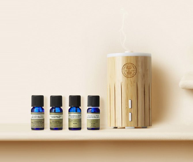 Create a perfect aromatherapy moment with 100% organic pure essential oils. With mood-enhancing abilities, they can help to uplift, relax and revive you. 

A moment of bliss.... buff.ly/47T7Cdt