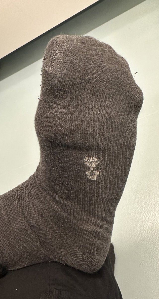 jack_royde's tweet photo. Have a nice weekend! Are you tired with the grays? 😈
#graysox #graysocks #gaysocks #gaysockfetish https://t.co/CeVWt3G9SK