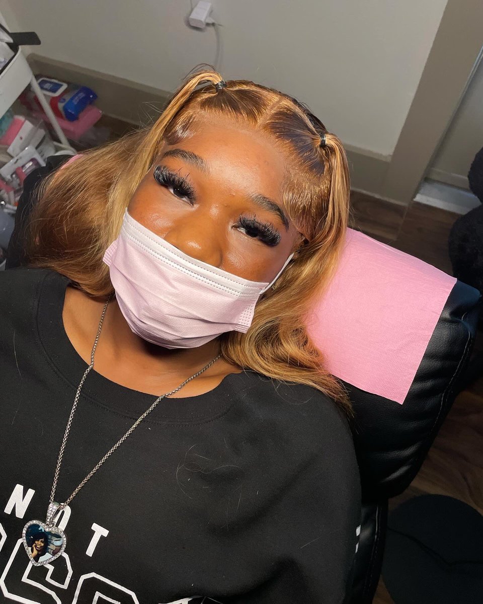 paulenamoore7's tweet photo. Book now 💞
Appointments are available
If viewing follow@minkdbyrichmentality on instagram 🥰 #lashtech #lashextentions #houstonlashtech #pearlandlashtech #mocitylashtech
#volumelashes #classiclashes #hybridlashes #htxlashtech #lashgoals #lashbabe #lashlife
#txsu #pvamu #uoth https://t.co/vQWLW4fGQv