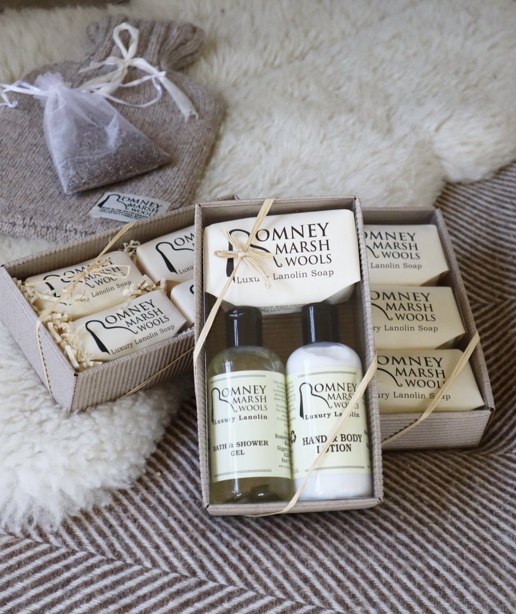 Gifts, glorious gifts 🎁 

Whether you’re shopping for a birthday, or Mother’s Day this month - we’ve decided to place an offer exclusively for a short time, on a selection of our toiletry gift sets!

Head over to our website to order yours: romneymarshwools.co.uk