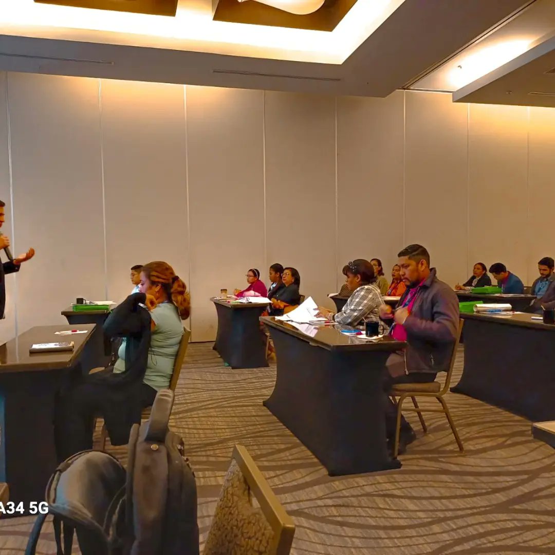 Nuestro Subdirector, Efren Romero, está en la ciudad de Panamá participando en un entrenamiento crucial del Instituto Nacional de Estadística y Censo, y Senacyt. Estamos comprometidos con la medición precisa de la innovación en Panamá. #InnovaciónPanamá #OCyT