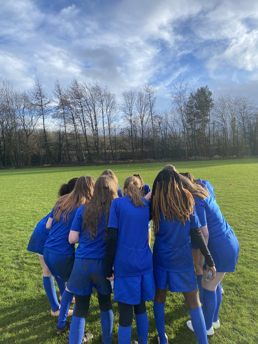 leith_vixens's tweet photo. Huge thanks to @stahsrugby for having us this afternoon. Some fantastic rugby from both teams as we faced all the elements. #scottishweather #rugby https://t.co/0OkJmo06Ds