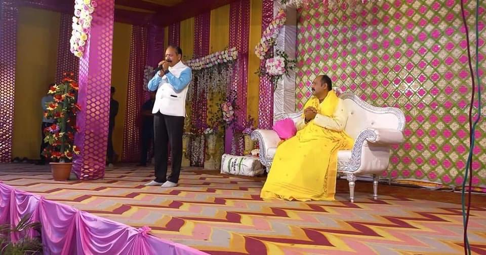 श्री शिवाय नमस्तुभ्यम🙏🏻

विश्व विख्यात कथा वाचक परम पूज्य पंडित श्री प्रदीप मिश्रा जी के सानिध्य में सीहोर ज़िले में होने वाले “भव्य रुद्राक्ष महोत्सव” की रूपरेखा को लेकर आयोजित बैठक में सम्मिलित हुआ।

#RudrakshMahotsav2024 #panditpradeepmishra