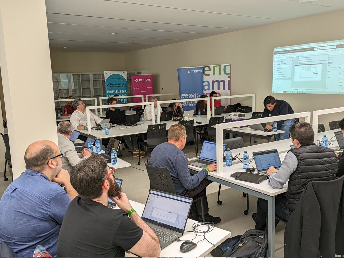 Llenazo en el primer workshop de la tarde!