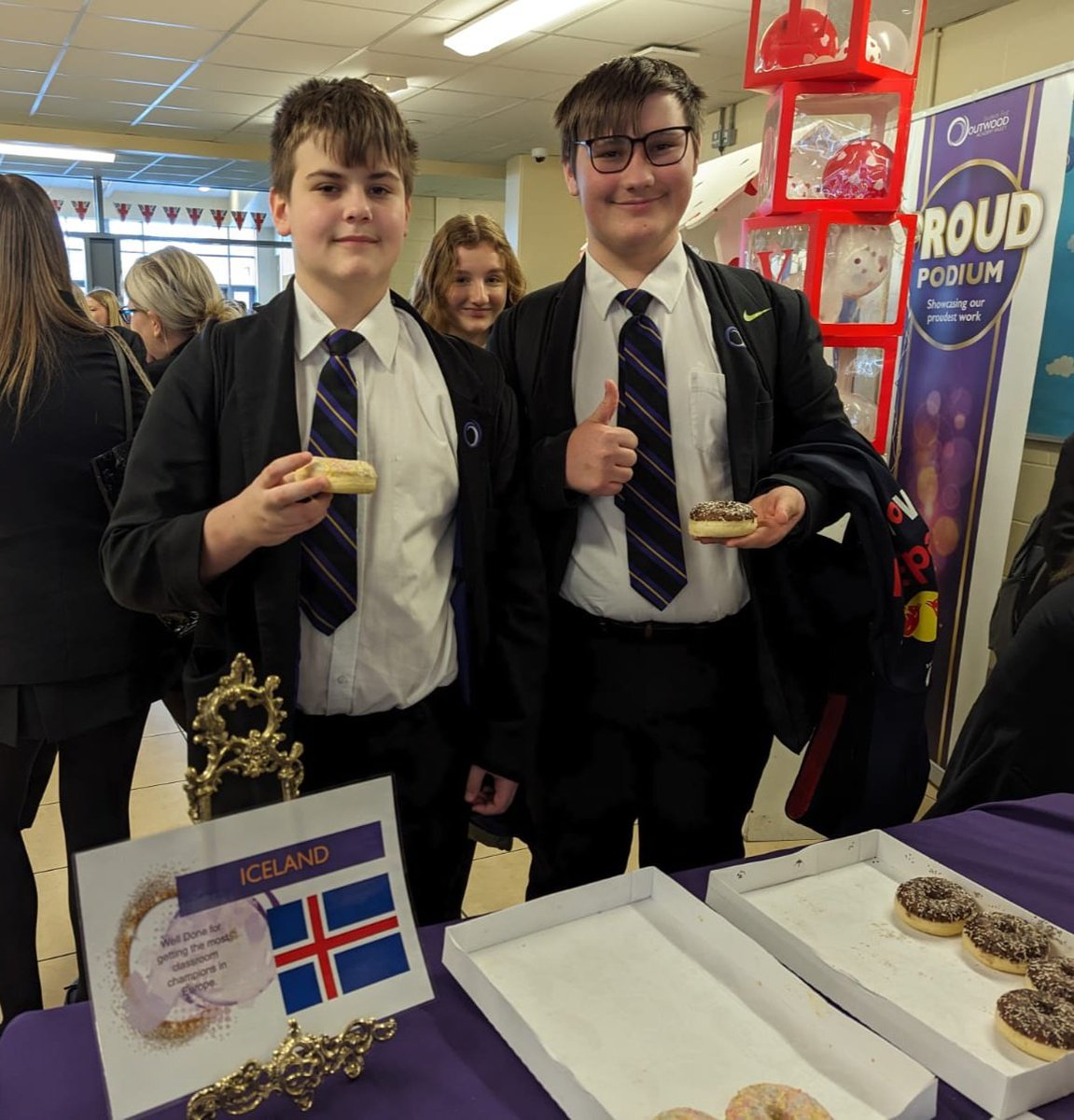 Outwood_Valley's tweet image. Our top Classroom Champion VMG teams of the spring half term 1 have all received sweet treats this week. 

Well done Team Nepal, Ethiopia, Brazil, Solomon Islands and Iceland 👏 
#LoveToLearn #ThirstForLearning #ClassroomChampions