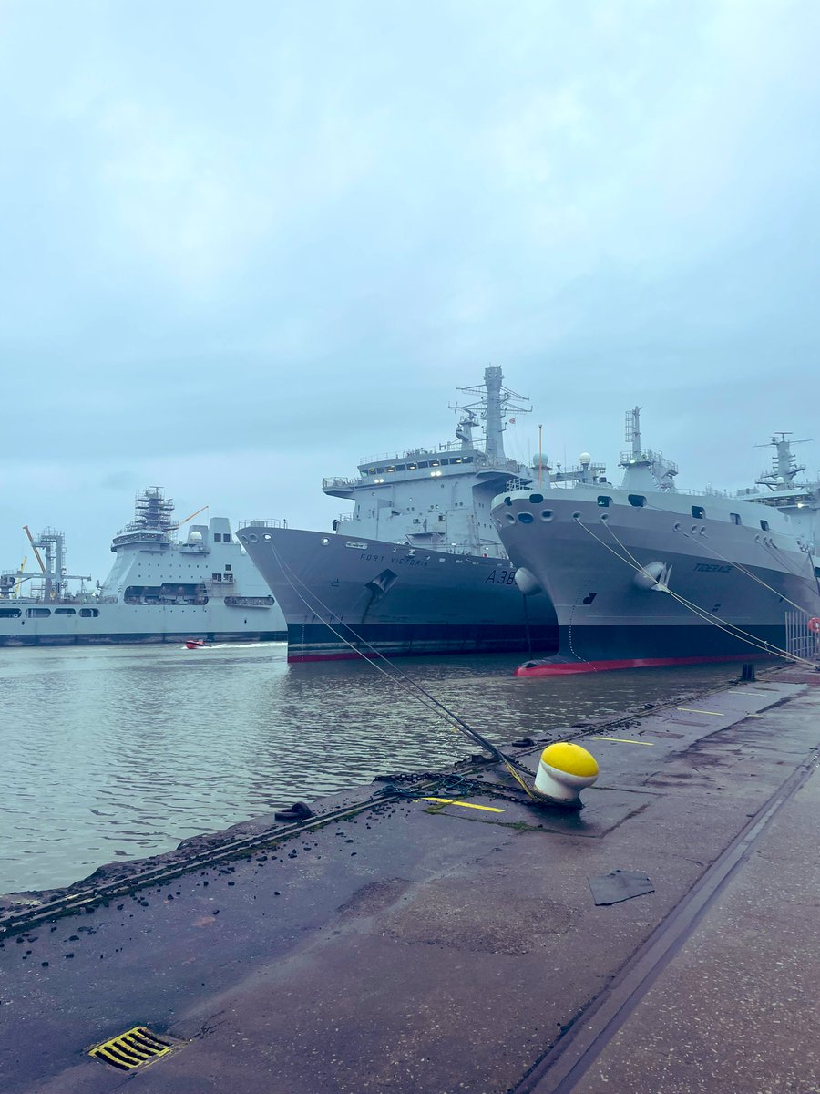 ‘Oh the time will come up, When the winds will stop…’ For our ships in the dock, the winds have stopped! A much needed refit @CammellLaird as @CdreDavidEagles visited our people & ships to see the inspiring work. #timealongsideisntwasted @RoyalNavy @MCA_media @CultureLPool